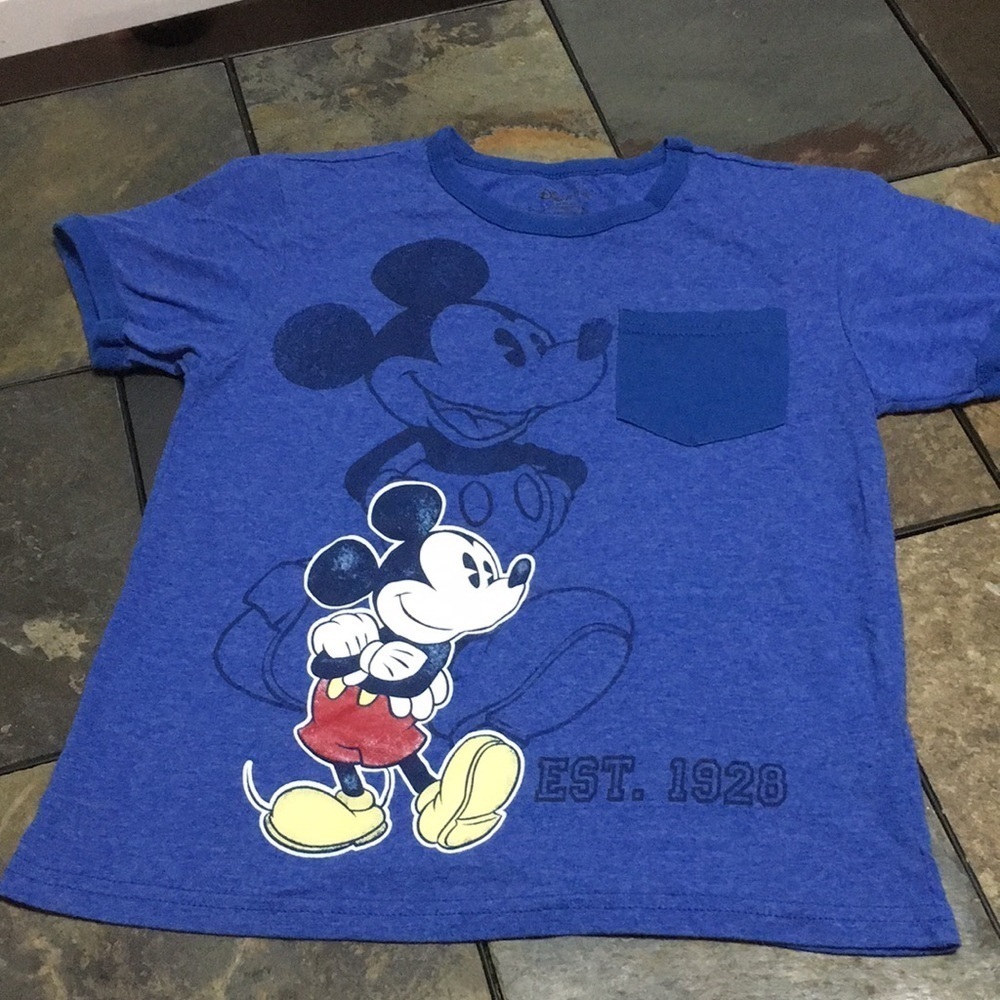Disney Mickey Mouse short sleeve tee.